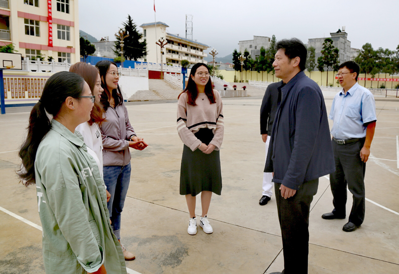 我校学生顶岗助力会泽县教育扶贫